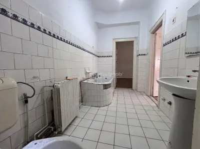 Apartament ultracentral 72 mp - etaj 1- boxa 25 mp - foto 12