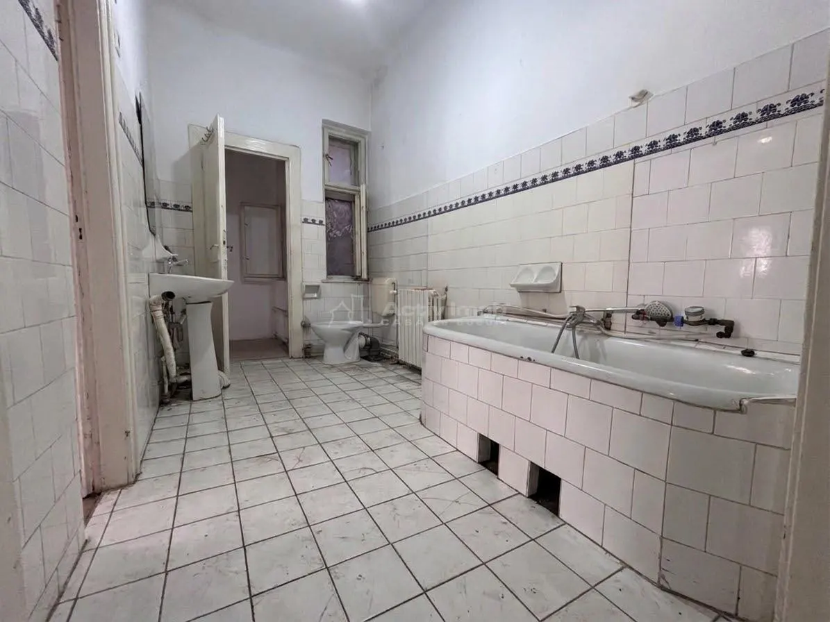 Apartament ultracentral 72 mp - etaj 1- boxa 25 mp - foto 13