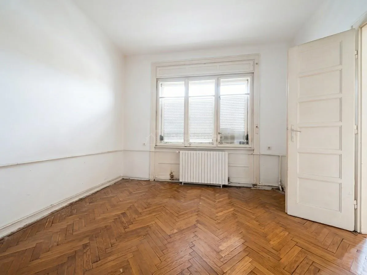 Apartament ultracentral 72 mp - etaj 1- boxa 25 mp - foto 3
