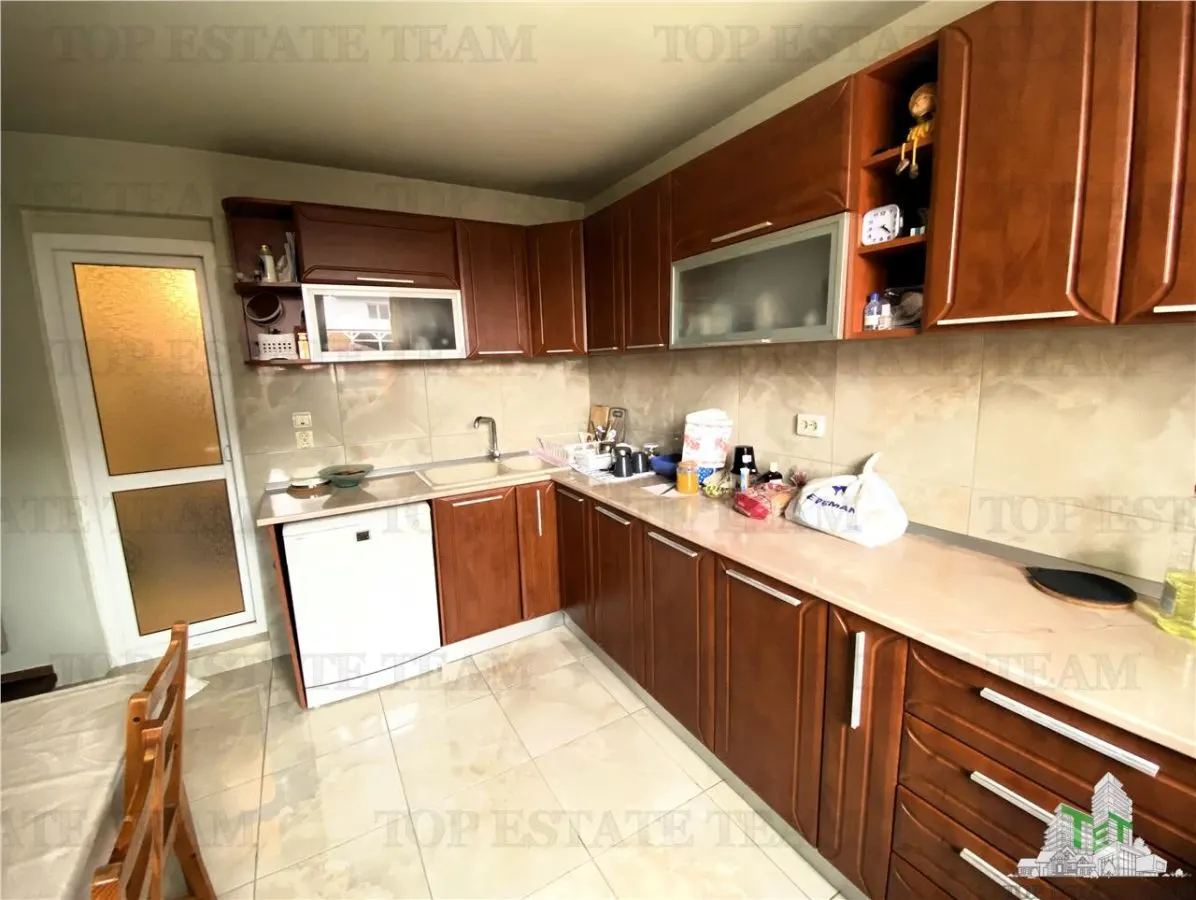 Casa de vanzare in Dobroesti - foto 5