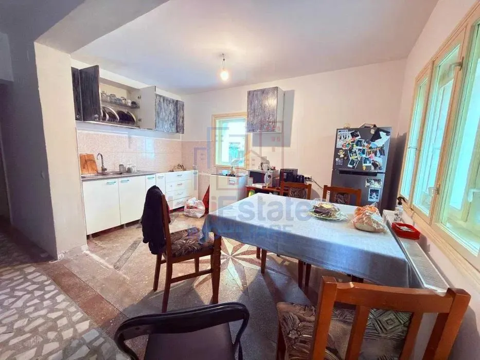 Barnova Villa P+1, 118 sqm, 573 sqm Plot Near Town Hall - foto 3