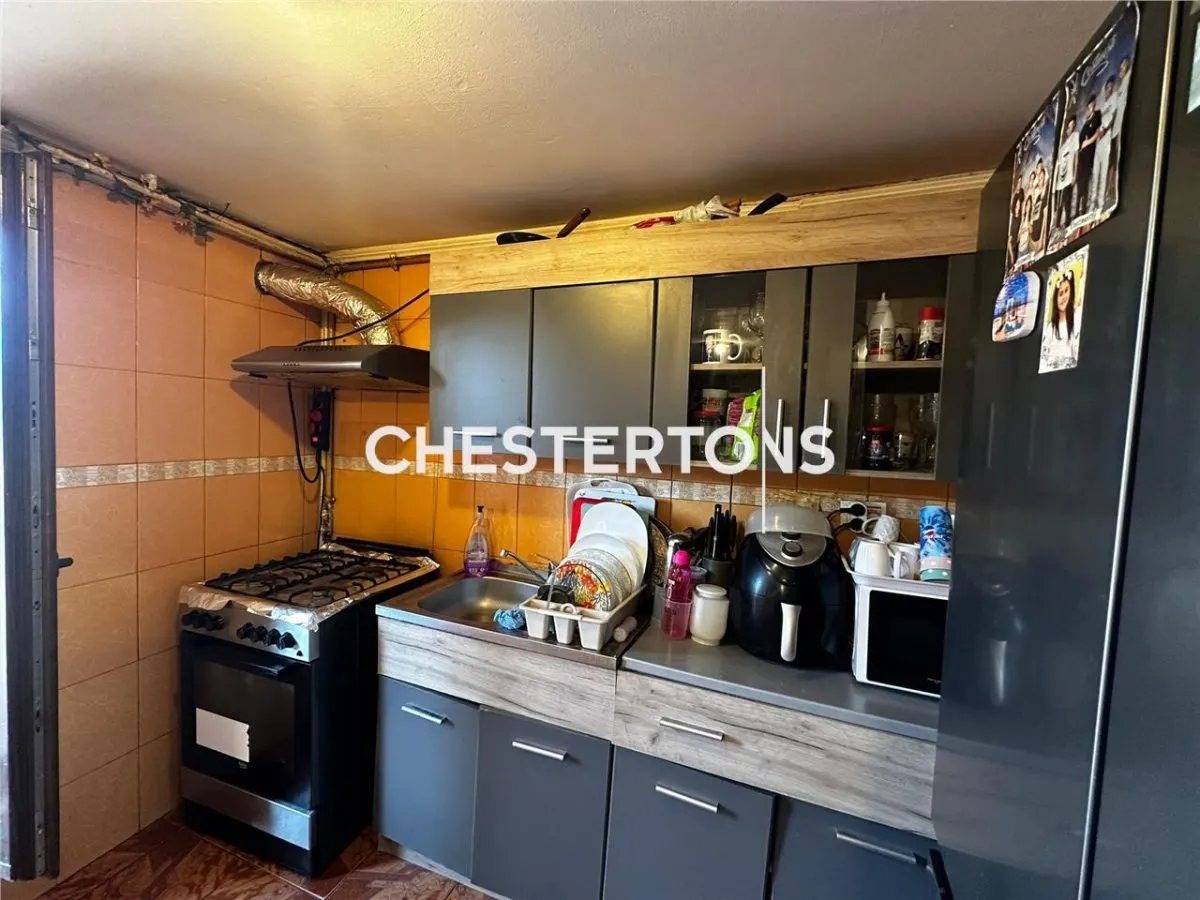 Four-Bedroom Detached House, Salaj Zone, Bucharest - foto 2