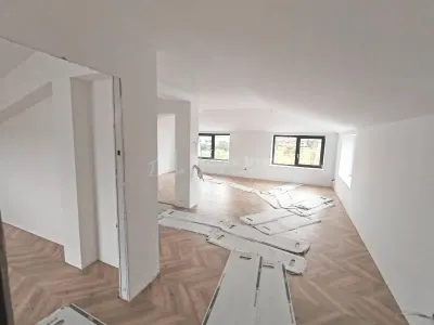 House / villa for sale 115 sqm in Bucuresti, Prelungirea Ghencea area - foto 15