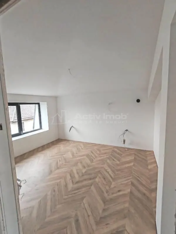 House / villa for sale 115 sqm in Bucuresti, Prelungirea Ghencea area - foto 16