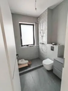 House / villa for sale 115 sqm in Bucuresti, Prelungirea Ghencea area - foto 9
