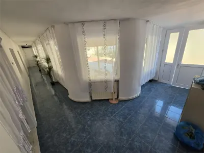 Maison Individuelle de 4 Chambres près d'Arad - foto 7