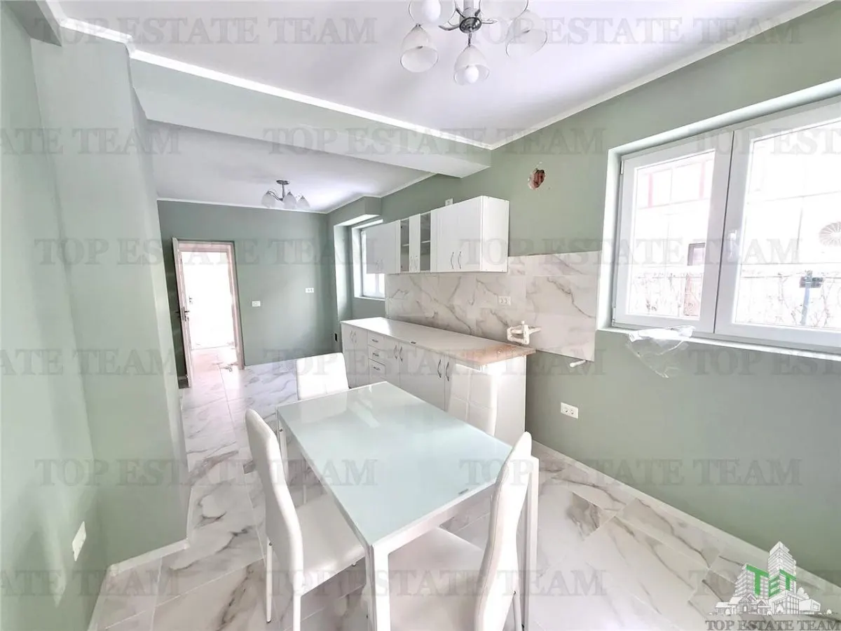 For Sale/Villa Family/Complex Privat/Lac/Crevedia - foto 7