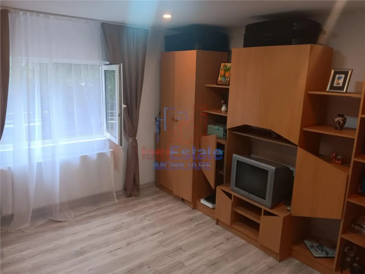 Vorovesti, Casa de una Planta con Doble Acceso a Calle, Terreno 690 m² - foto 13