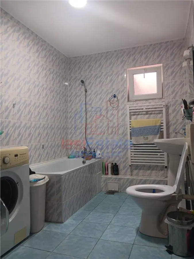 Vorovesti, Casa de una Planta con Doble Acceso a Calle, Terreno 690 m² - foto 16