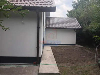 Vorovesti, Casa de una Planta con Doble Acceso a Calle, Terreno 690 m² - foto 5