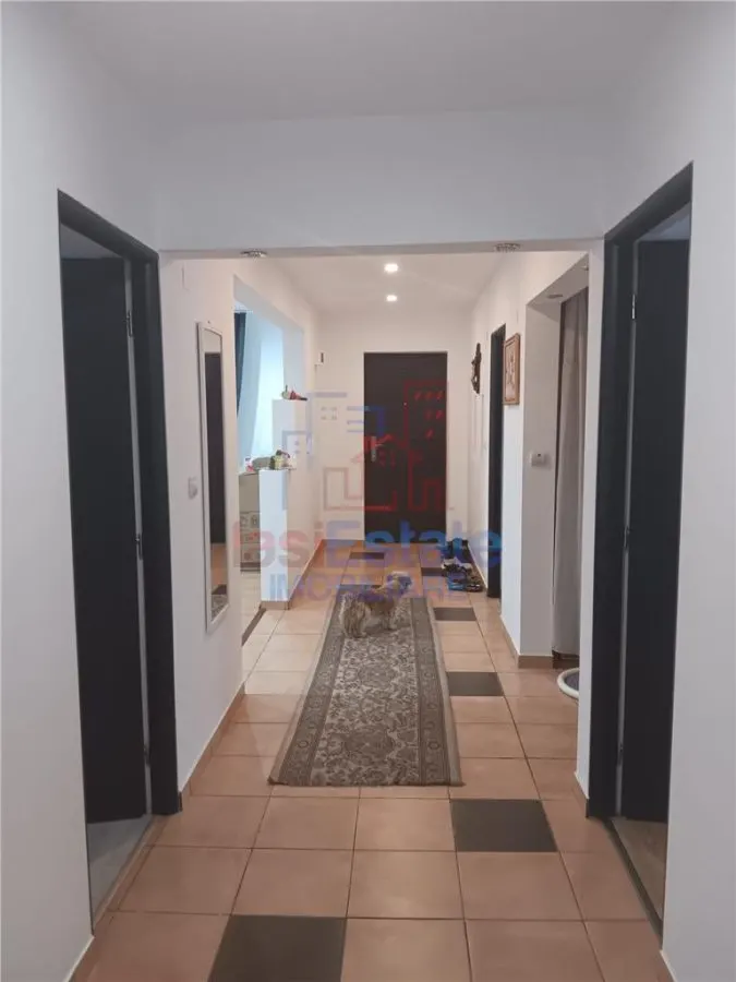 Vorovesti, Casa de una Planta con Doble Acceso a Calle, Terreno 690 m² - foto 6