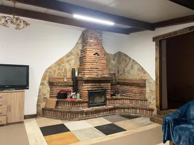 Ohaba-Forgaci, Casa Cu Doua Corpuri, 6 Cam. 268 Mp., Teren 2.999 Mp. Cu Pomicultura, Zona Centrala - foto 4