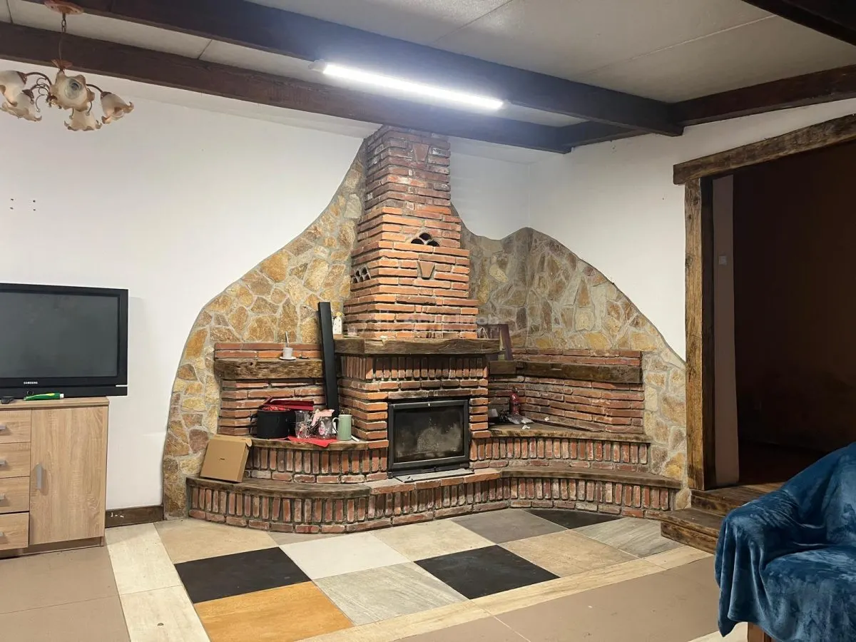 Ohaba-Forgaci, Casa Cu Doua Corpuri, 6 Cam. 268 Mp., Teren 2.999 Mp. Cu Pomicultura, Zona Centrala - foto 4