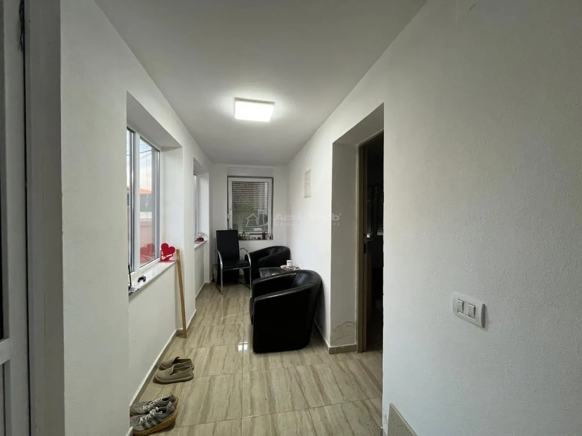 Ohaba-Forgaci, Casa Cu Doua Corpuri, 6 Cam. 268 Mp., Teren 2.999 Mp. Cu Pomicultura, Zona Centrala - foto 7