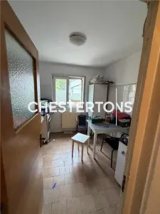 Villa Espaciosa con Terreno Generoso en Zona Exclusiva Razoare-Drumul Sarii - foto 5