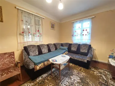 Casa P+1, 5 Dormitorios, 150 m², Terreno 3.815 m², Zoresti, Vernesti - Vernesti