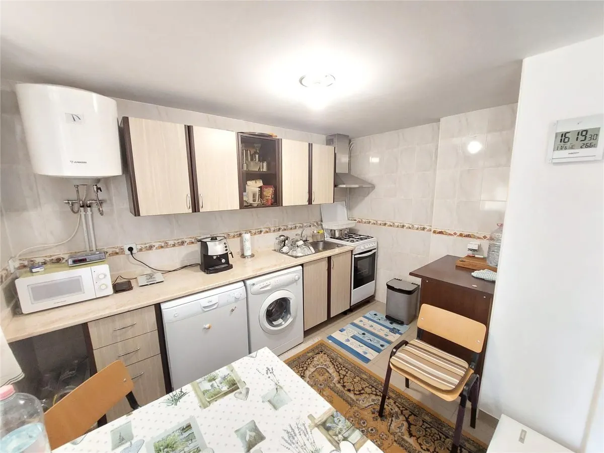 Casa de Planta Baja con Terreno de 1.024 m², Capatanesti, Maracineni - foto 9