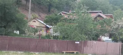 Casa P+1, 5 Dormitorios, Terreno 1.200 m², Barbuncesti - foto 13