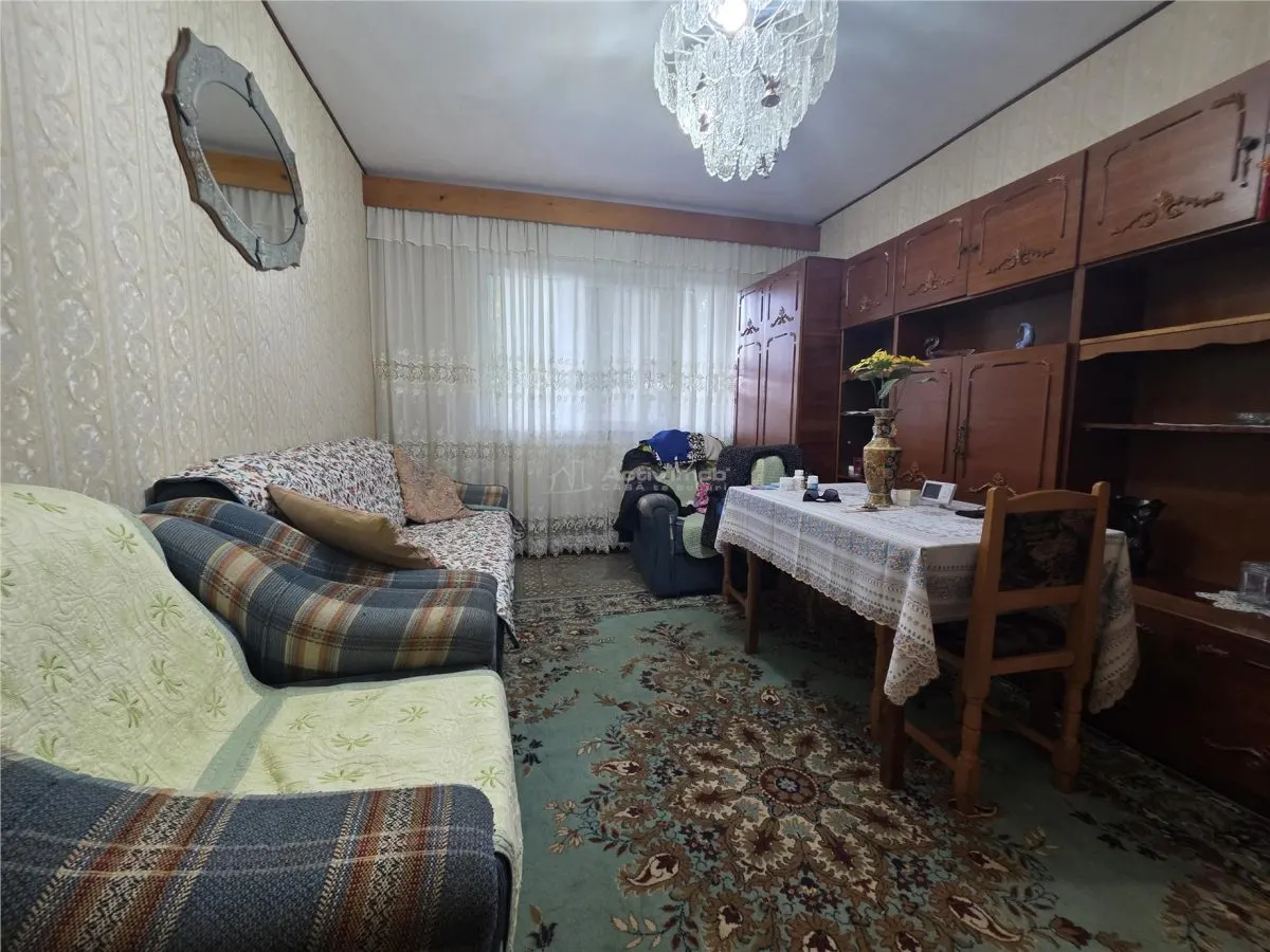 Apartamento de 2 Dormitorios, Planta Baja, 45 m², Nicolae Balcescu, Buzau - foto 1