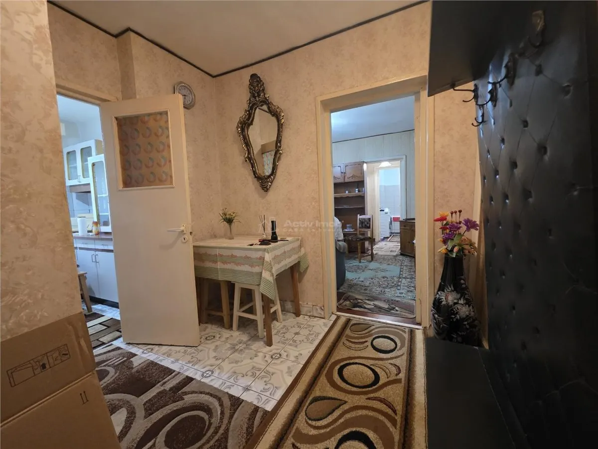 Apartamento de 2 Dormitorios, Planta Baja, 45 m², Nicolae Balcescu, Buzau - foto 6
