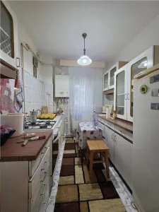 Apartamento de 2 Dormitorios, Planta Baja, 45 m², Nicolae Balcescu, Buzau - foto 7
