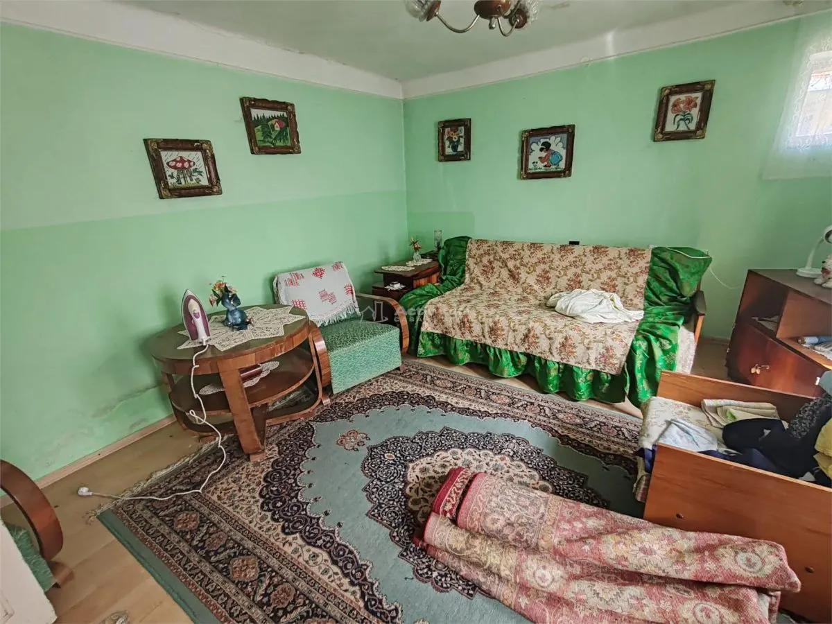 Bocsa Montana, Casa cu pridvor generos, ideala pentru familie extinsa. - foto 17
