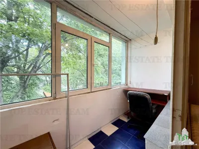 3-Bedroom Separated Layout Apartment in Drumul Taberei, 5 Minutes from Valea Ialomitei Metro - foto 12