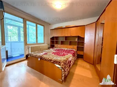 3-Bedroom Separated Layout Apartment in Drumul Taberei, 5 Minutes from Valea Ialomitei Metro - foto 3