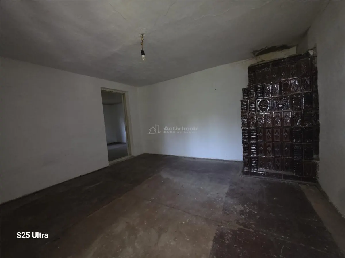 Brick House 104 sqm, Land 1163 sqm, Cotatcu Village, Podgoria - foto 4