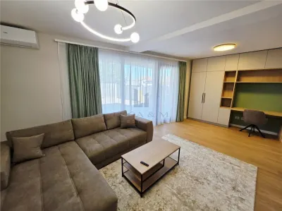 Premier Loyer | Maison Jumelée Moderne Spacieuse et Entièrement Équipée – Ghiroda, Timis - Ghiroda