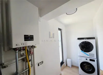 Premier Loyer | Maison Jumelée Moderne Spacieuse et Entièrement Équipée – Ghiroda, Timis - foto 11