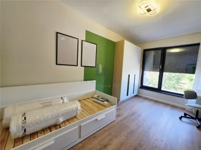 Premier Loyer | Maison Jumelée Moderne Spacieuse et Entièrement Équipée – Ghiroda, Timis - foto 17
