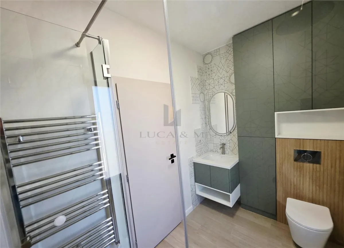 Premier Loyer | Maison Jumelée Moderne Spacieuse et Entièrement Équipée – Ghiroda, Timis - foto 25
