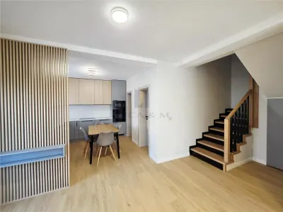 Premier Loyer | Maison Jumelée Moderne Spacieuse et Entièrement Équipée – Ghiroda, Timis - foto 5