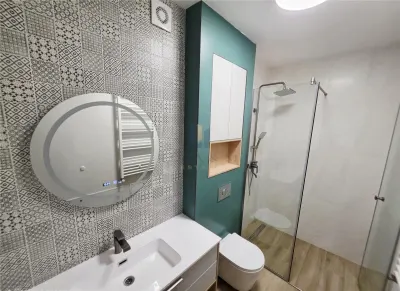 Premier Loyer | Maison Jumelée Moderne Spacieuse et Entièrement Équipée – Ghiroda, Timis - foto 10