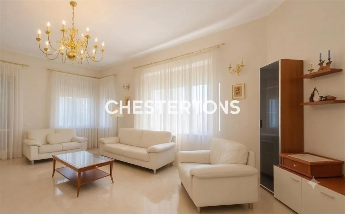House / villa for sale sqm in Domnesti, Central area - foto 2