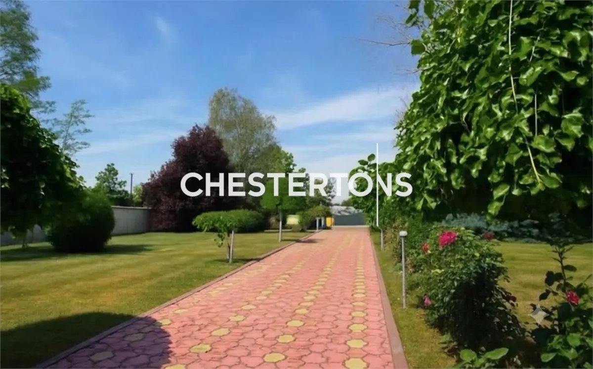 House / villa for sale sqm in Domnesti, Central area - foto 13