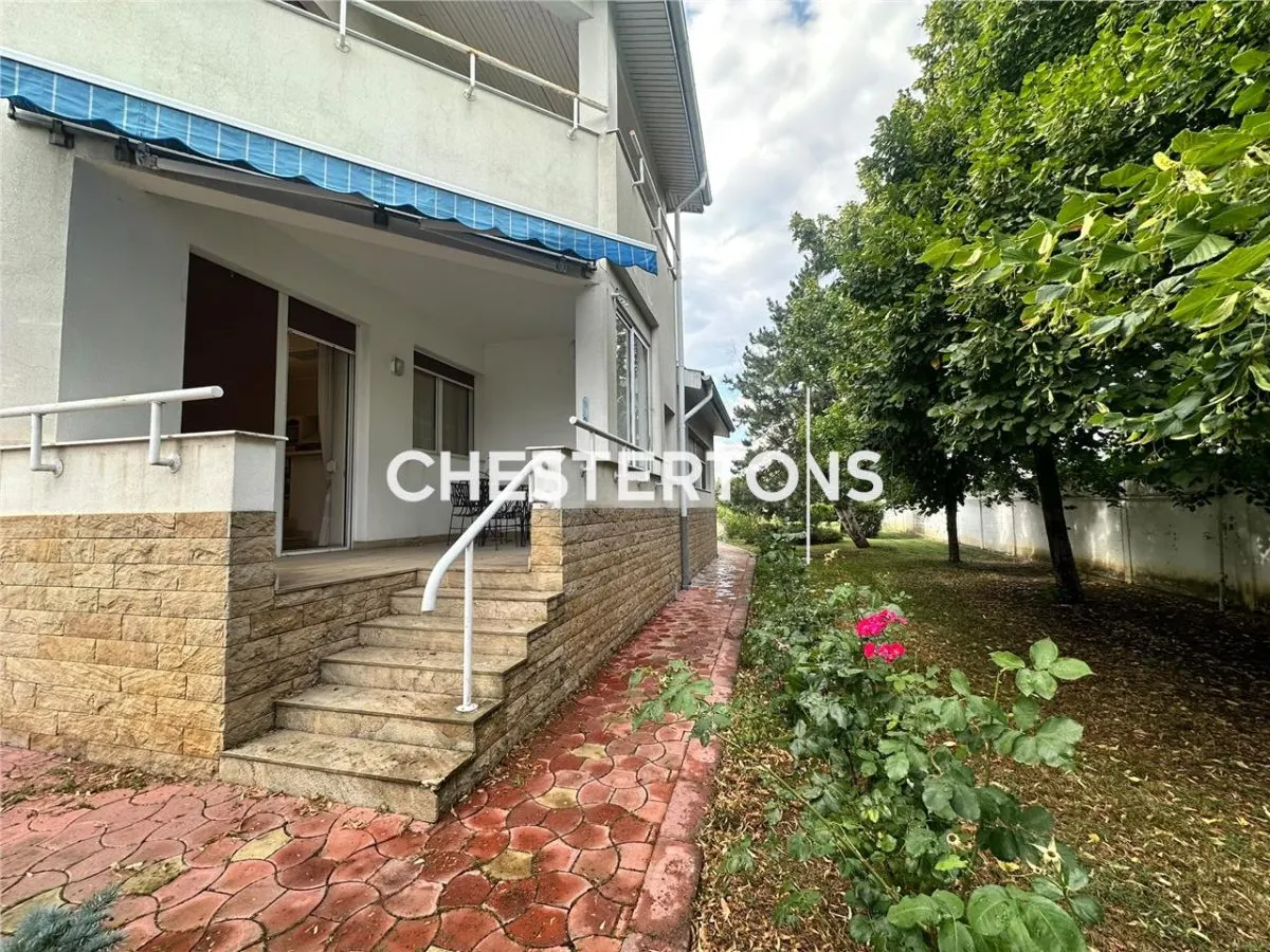 House / villa for sale sqm in Domnesti, Central area - foto 8