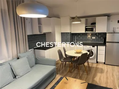 Modern 2-Bedroom Apartment in Mamaia – Beachfront (Iaki-Rex Area) - foto 2