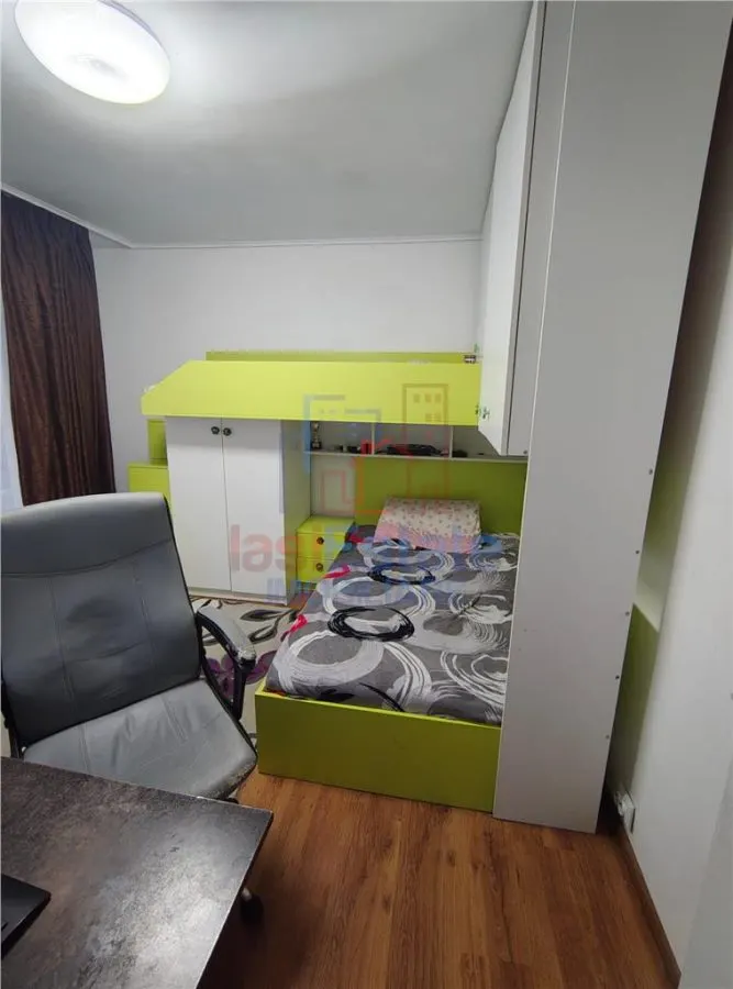 Apartamento de 3 Dormitorios, Zona Nicolina - Tudor Neculai - foto 7