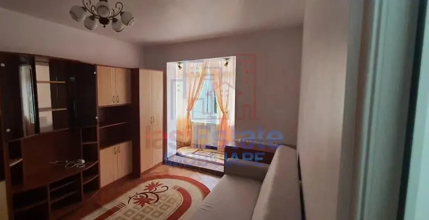 波杜罗斯-埃米尔·拉科维塔中学区2卧室公寓 - foto 1