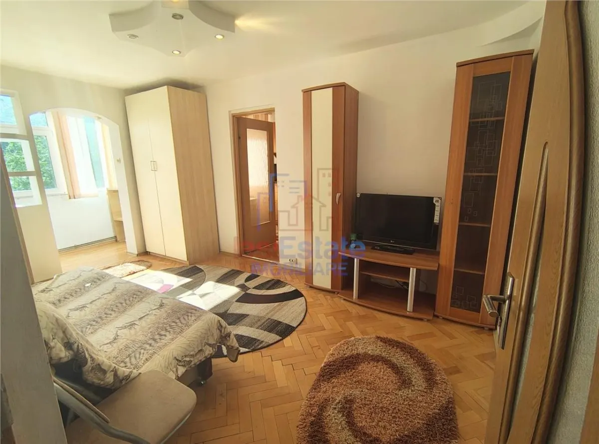Zona Alexandru cel Bun - Apartament 3 camere - foto 2