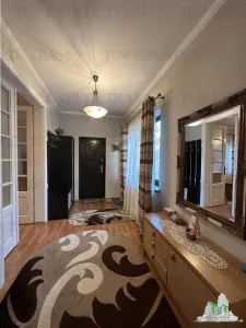 Vila cocheta de vanzare 5 camere cu 436 mp teren si toate utilitatile, mobilata si utilata in centrul Comunei Cornu - foto 21