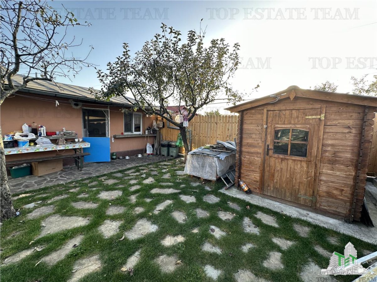 Vila cocheta de vanzare 5 camere cu 436 mp teren si toate utilitatile, mobilata si utilata in centrul Comunei Cornu - foto 7