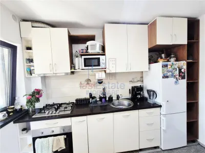 Appartement 2 Chambres avec Distribution Séparée, 1er Étage à Bucium avec Parking - foto 7