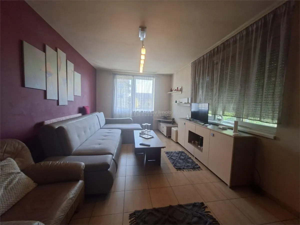 Apartament de inchiriat 3 camere Sibiu zona Strand - foto 1