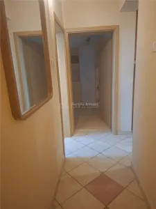 Apartament de inchiriat 3 camere Sibiu zona Strand - foto 13