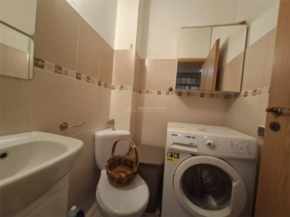 Apartament de inchiriat 3 camere Sibiu zona Strand - foto 14
