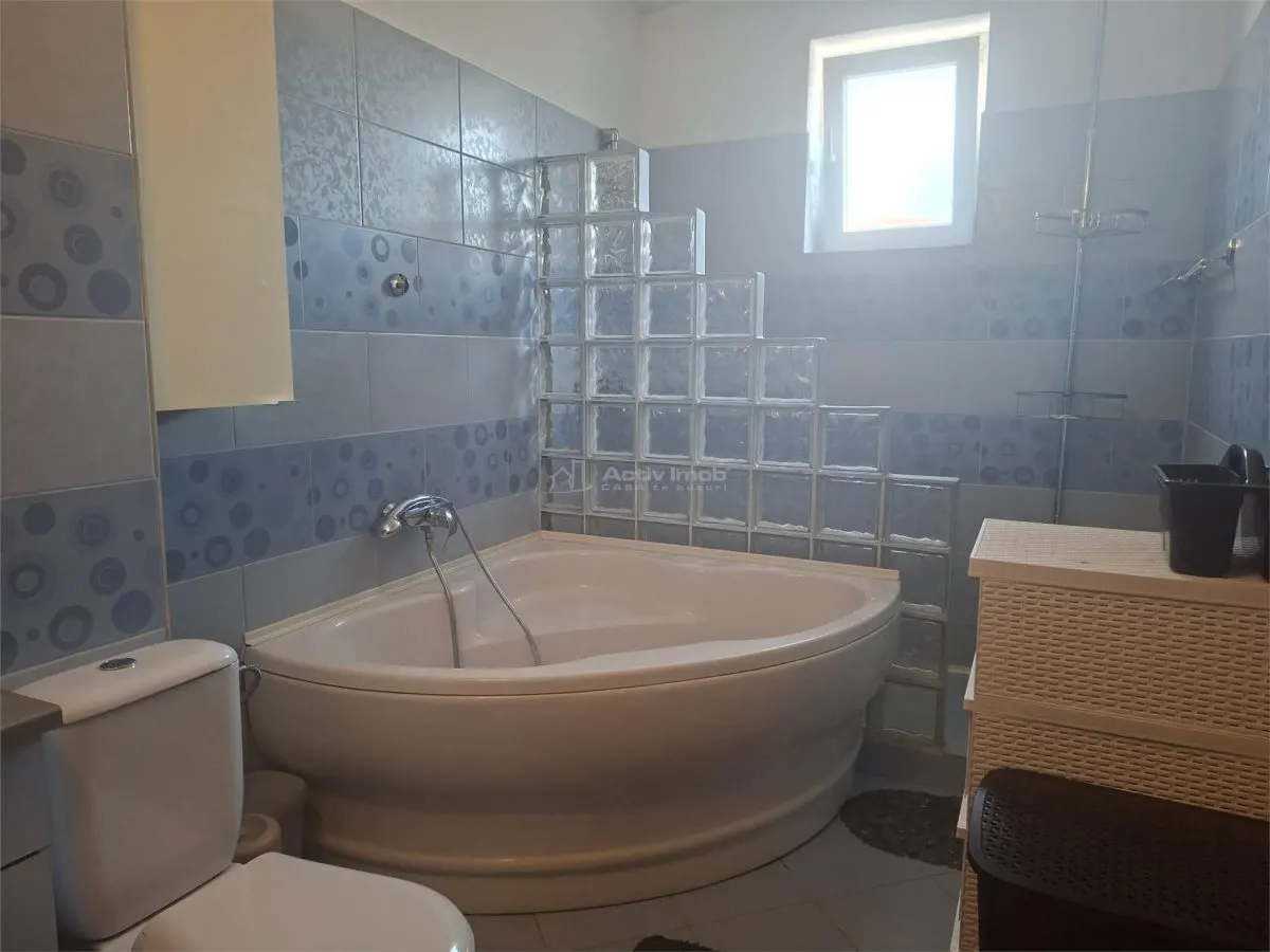 Apartament de inchiriat 3 camere Sibiu zona Strand - foto 15