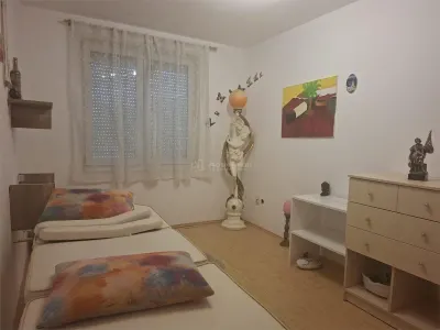 Apartament de inchiriat 3 camere Sibiu zona Strand - foto 4